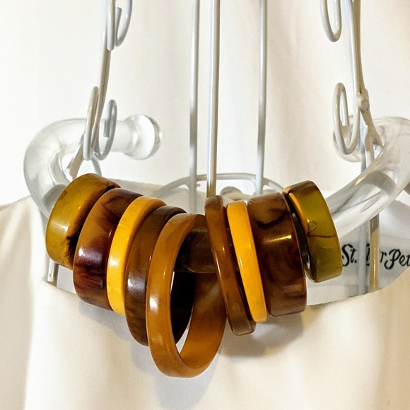 Modernist Bakelite & Lucite Collar Necklace - Picture 6 of 8